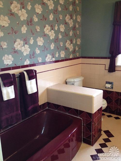 vintage-wallpapered-bathroom-maroon-500x666.jpg
