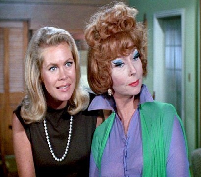 Samantha-and-Endora-bewitched-5562962-410-360.jpg