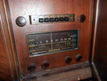 Radio on right side